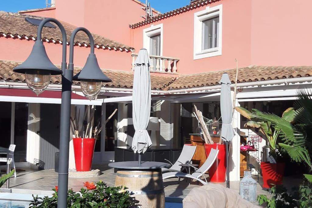 Hebergement Chambre D'Hotes Grau Du Roi Mas Des Marines Piscine Adult Only Ле-Гро-дю-Руа Экстерьер фото